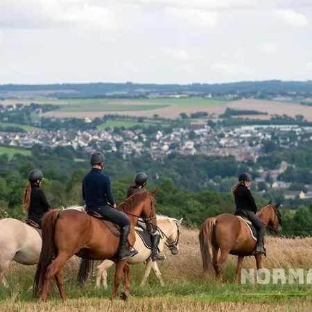 Voyage Du Domaine De La Belle Verte 招待所 3*